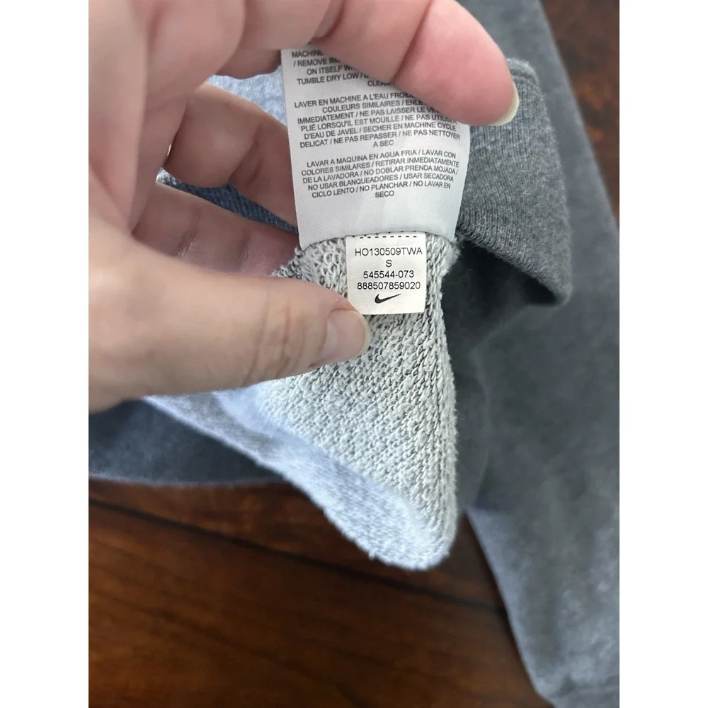 Nike women grey